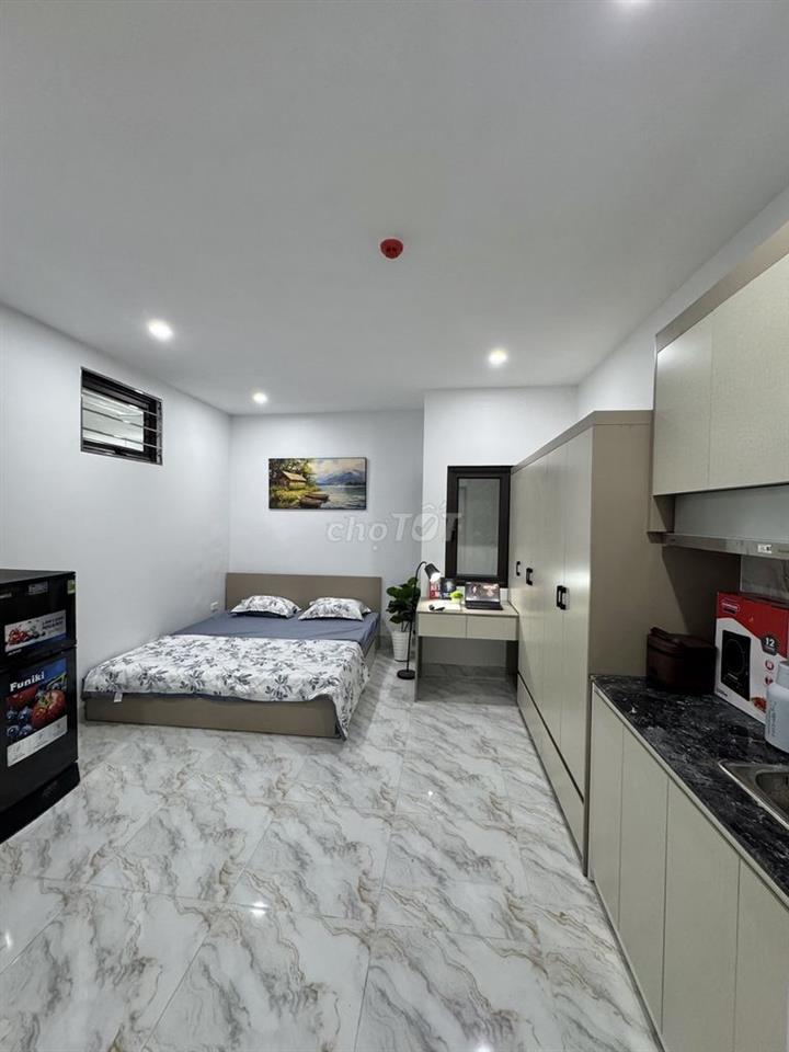CHO THUÊ CHUNG CƯ CẦU GIẤY, CĂN HỘ STUDIO, NGUYỄN CHÁNH FULL NỘI THẤT