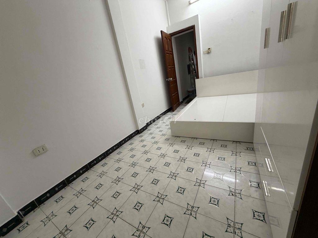 phòng trọ Đội Cấn, Ba Đình ở được luôn