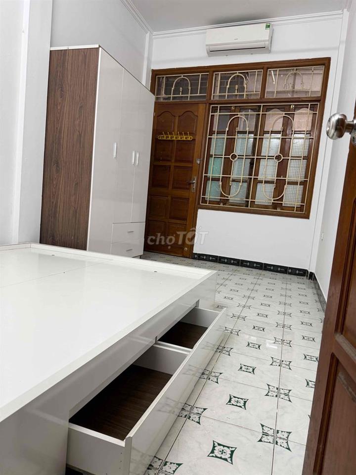 phòng trọ Đội Cấn, Ba Đình ở được luôn