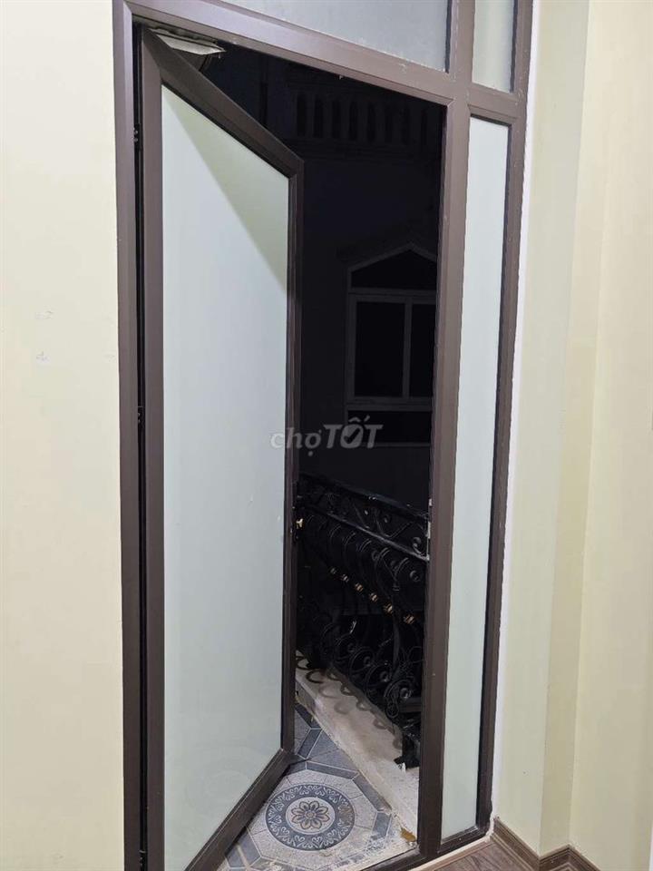 Cho thuê phòng Studio phố Ngọc Hà