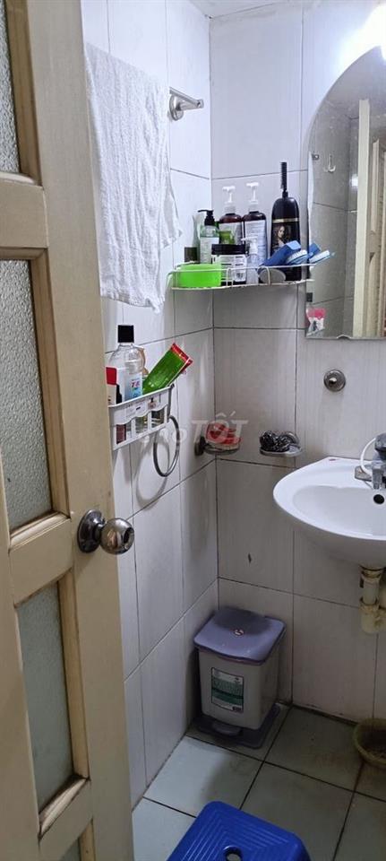 Phòng trọ trong ngõ phố Kim Mã , q.Ba Đình. Chỉ cho khách Nữ .