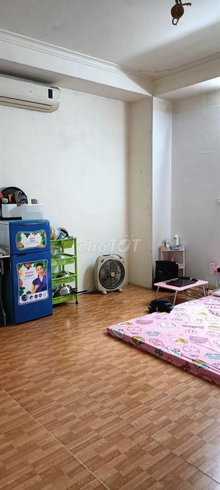 Phòng trọ trong ngõ phố Kim Mã , q.Ba Đình. Chỉ cho khách Nữ .