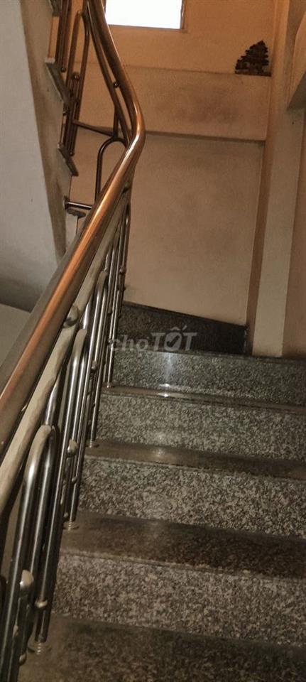 Phòng trọ trong ngõ phố Kim Mã , q.Ba Đình. Chỉ cho khách Nữ .