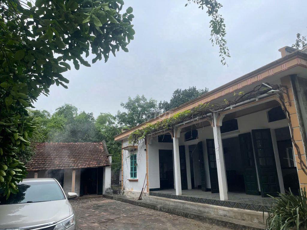 BÁN ĐẤT TẶNG NHÀ CẤP 4 TÊN PHONG BA VÌ