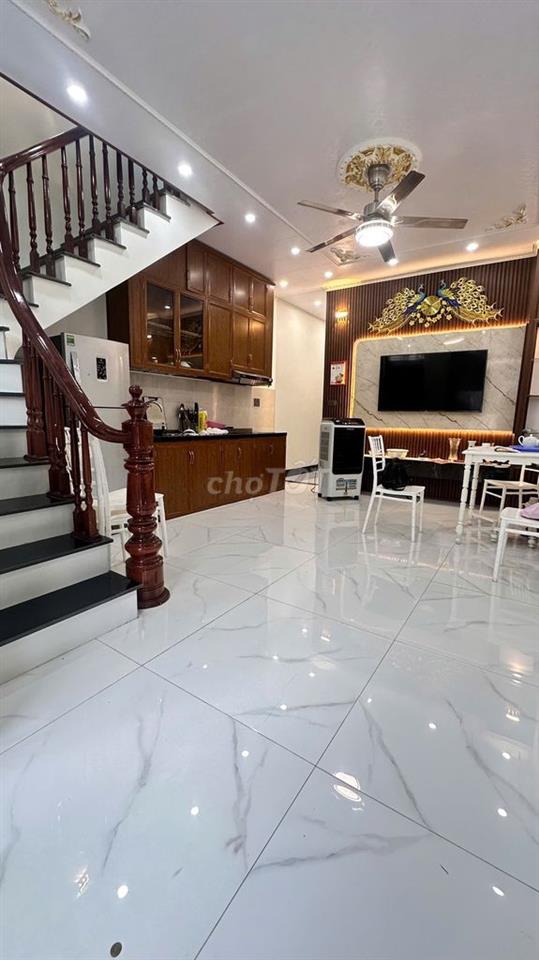 HOT NHẤT HÔM NAY , NHANH TAY ĐÓN EM VỀ DINH CHỈ NHỈNH 2 ĐỒNG