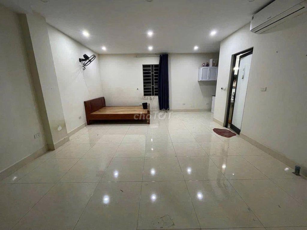THANG MÁY - ĐỐI DIỆN CHỢ ĐẦU MỐI PHÙNG KHOANG, KINH DOANH BẤT CHẤP