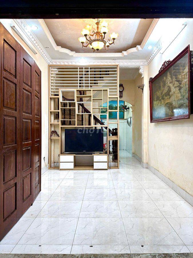 VỊ TRÍ TRUNG TÂM PHÙNG KHOANG, NHÀ ĐẸP NGÕ Ô TÔ