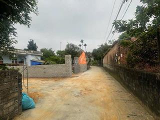 Bán đất 150m2 thổ cư , địa chỉ Thôn Bài, xã Yên Bài, tp Hà Nội