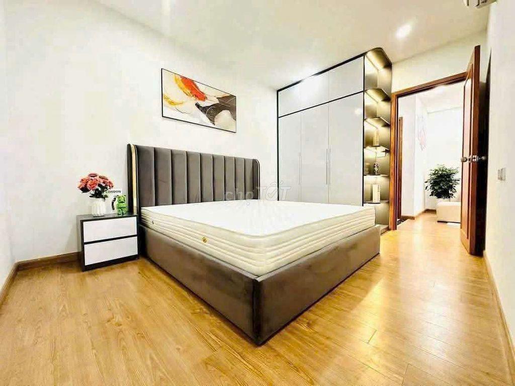 Trên 5 tỷ, chung cư 3PN khu Trần Đăng Ninh, Cầu Giấy