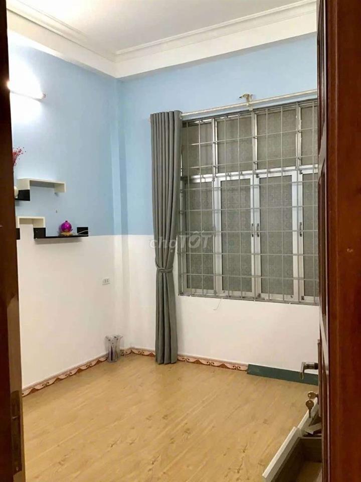 12.5tr, cho thuê nhà riêng Ngõ 21 Lê Văn Lương