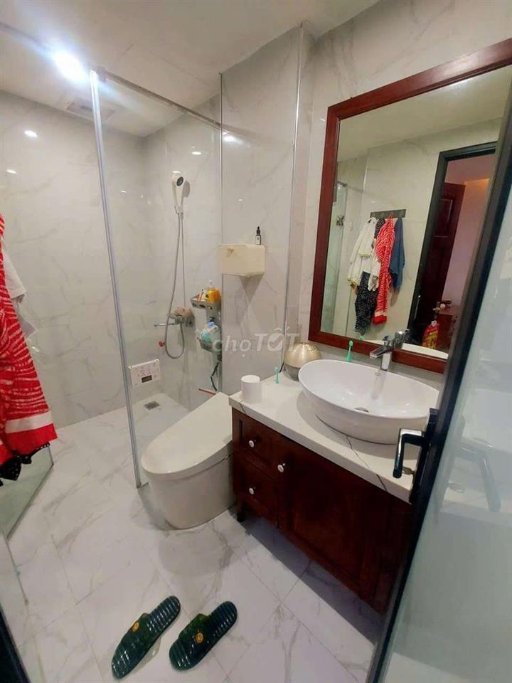 cho thuê nhà Phân lô Hoàng Văn Thái, 80m x 4 tầng, oto tránh