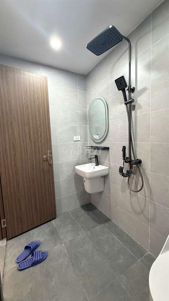 chính chủ tôi cần bán CHCC Nam Trung Yên, 70m 2PN, nội thất cao cấp