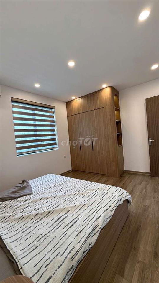 chính chủ tôi cần bán CHCC Nam Trung Yên, 70m 2PN, nội thất cao cấp