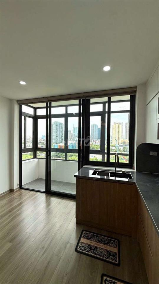 chính chủ tôi cần bán CHCC Nam Trung Yên, 70m 2PN, nội thất cao cấp