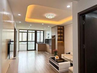 chính chủ tôi cần bán CHCC Nam Trung Yên, 70m 2PN, nội thất cao cấp
