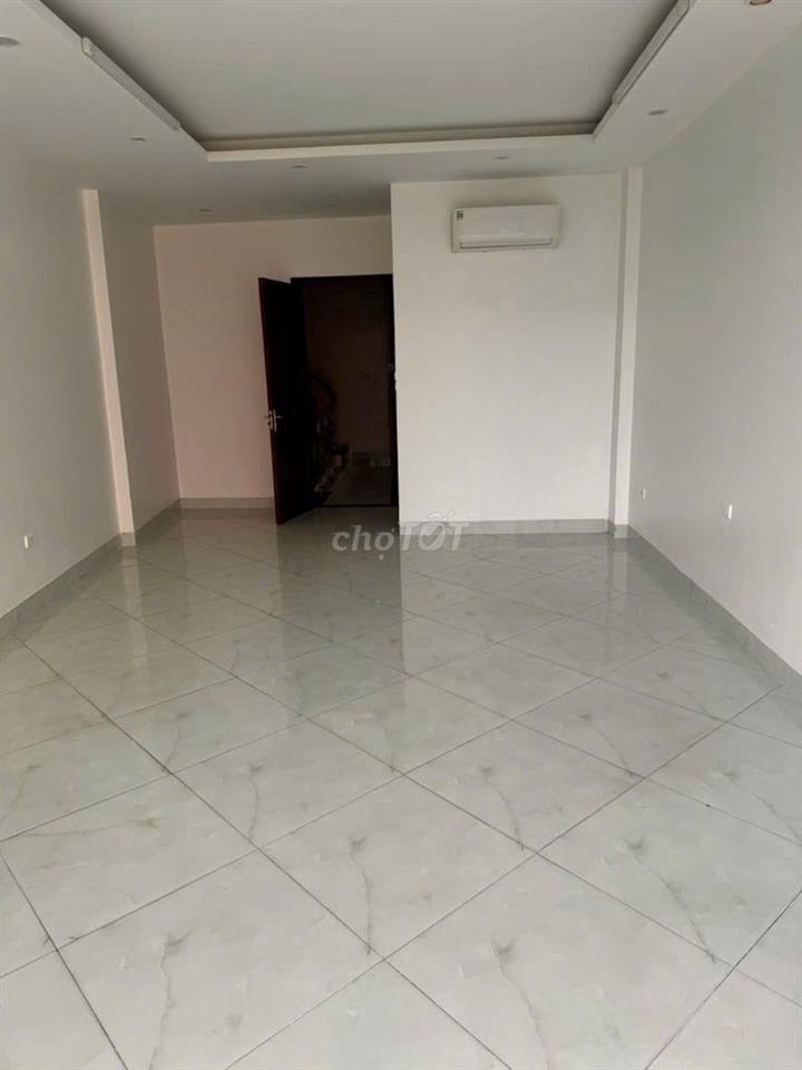 Cho thuê MP Trung Kính, Cầu Giấy, 70m2, 6 tầng, thang máy, 40tr/tháng
