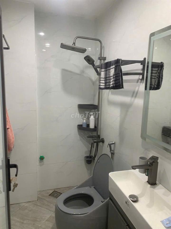 Cho thuê nhà Thái Hà, 75m2 x 2 tầng, 3 ngủ, 3 WC, 17 triệu/tháng