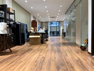 Cho thuê nhà mặt phố Tây Hồ, 100m2, 4 tầng, ô tô, lô góc, 80tr/tháng