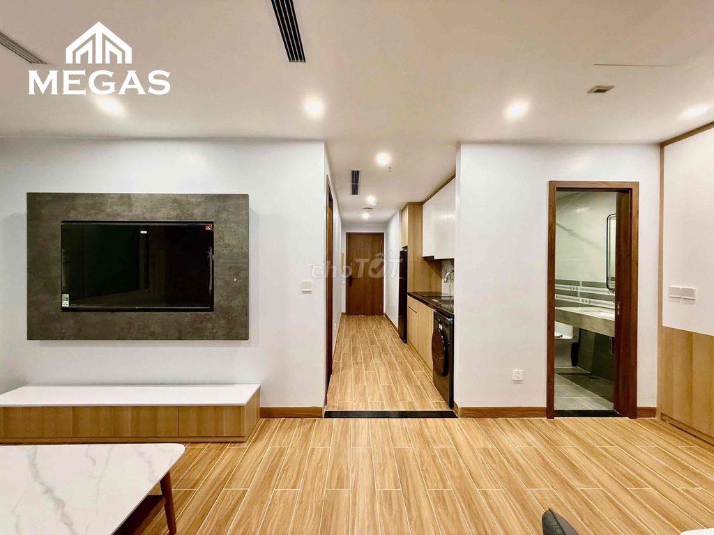 🔥 Hot bỏng tay – căn hộ 1N1K cực phẩm tại Lạc Long Quân – ô tô đỗ cửa