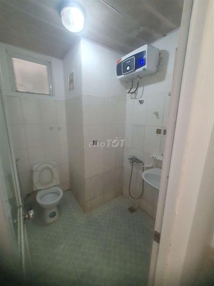 nhượng lại 1 phòng