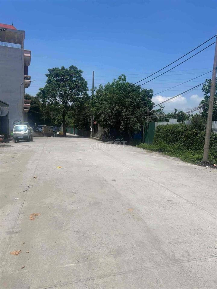 Bán đất ô tô tránh tặng nhà 2 tầng Đức diễn BTL - HN