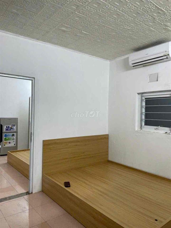 Bán đất ô tô tránh tặng nhà 2 tầng Đức diễn BTL - HN