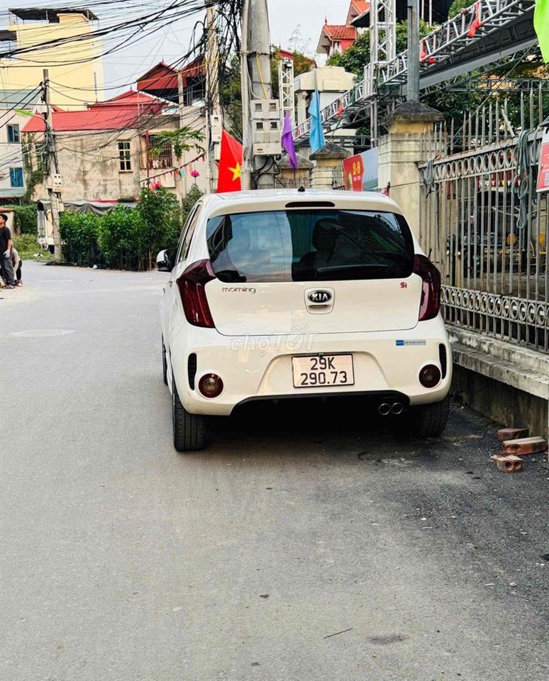 VỠ NỢ BÁN GẤP CĂN NHÀ QUẬN UỶ BẮC TỪ LIÊM MỚI XÂY