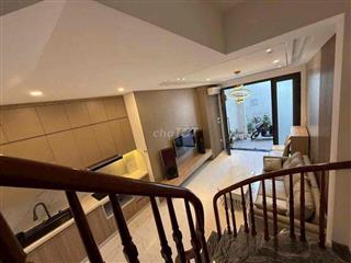 VỠ NỢ BÁN GẤP CĂN NHÀ QUẬN UỶ BẮC TỪ LIÊM MỚI XÂY