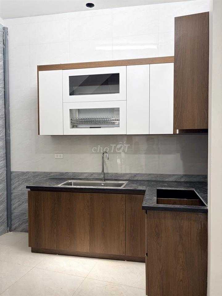 CHO THUÊ NHÀ Ở MỚI XÂY TẠI XUÂN ĐỈNH, CÓ THANG MÁY