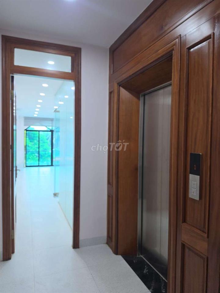 cho thuê nhà 60m ngõ oto vào nhà sát metro tuyến số 2 siêu thoáng