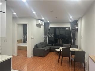 Cho thuê căn hộ 2PN tại Vinhomes Smart City, tiện ích cạnh tòa gửi xe.
