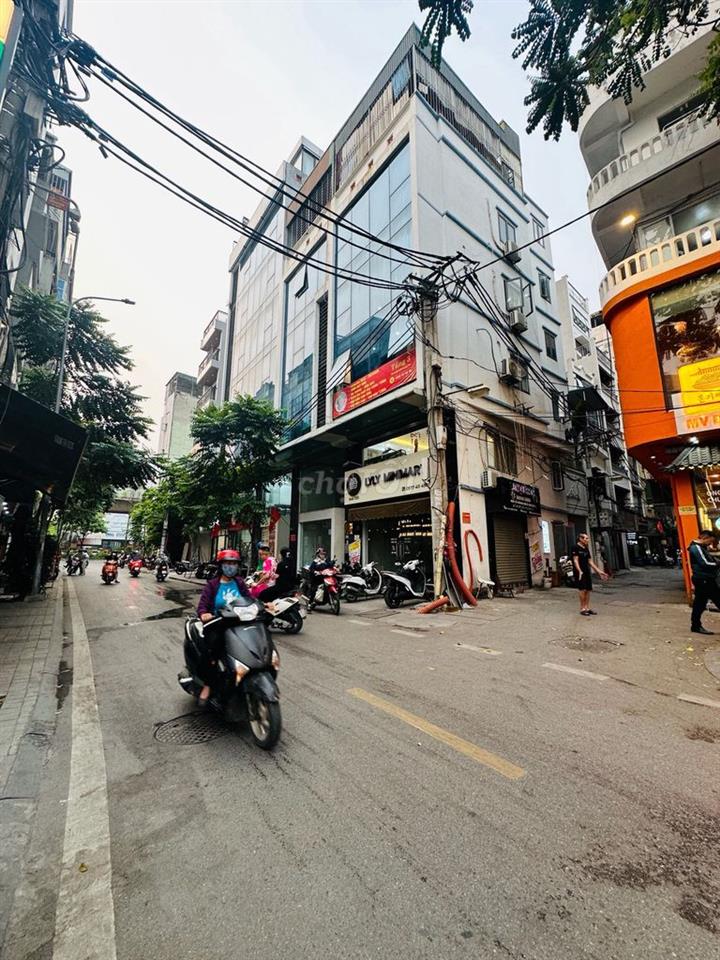 Chỉ trên 20tỷ có ngay căn nhà mặt phố 6 tầng 2mặt tiền kinh doanh đỉnh