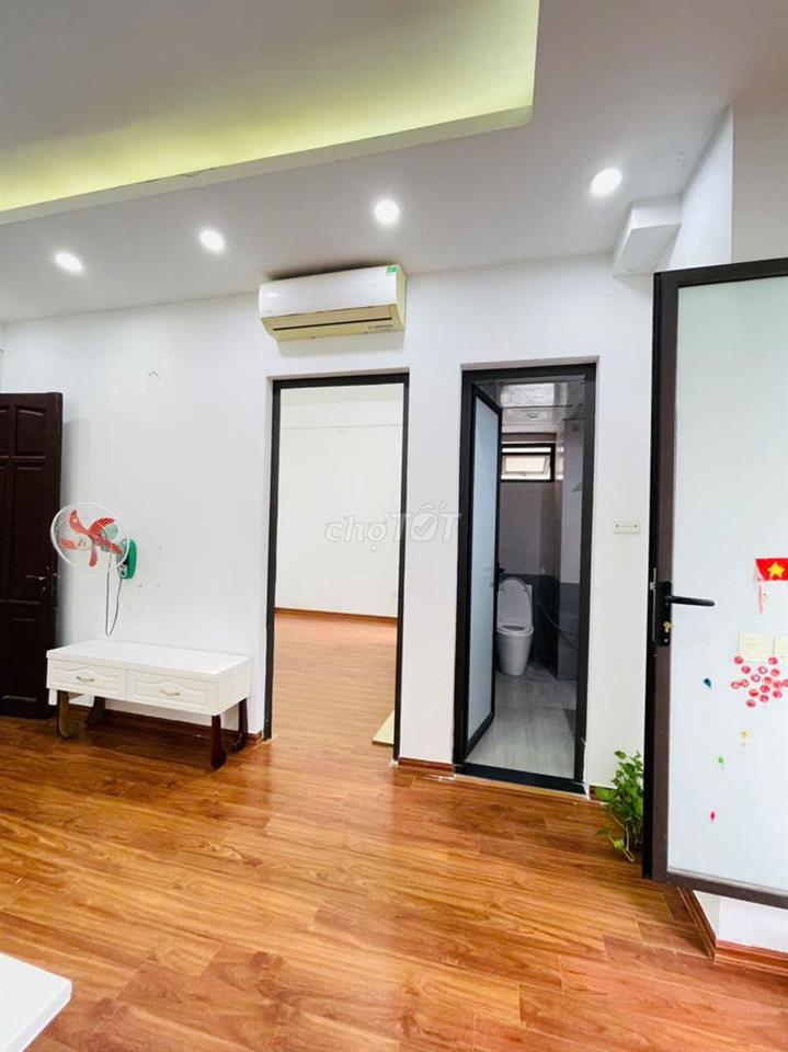 💕 Chỉ 3tỷ BÁN gấp căn hộ 2PN 1VS tại KĐT p.Yên Hoà 🔥 Sổ đỏ lâu dài ♻️