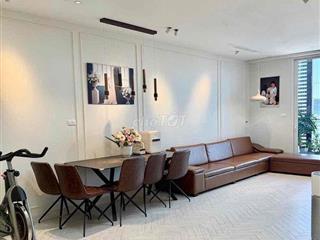 bán căn hộ yên hoà 98m mới nội thất cao cấp