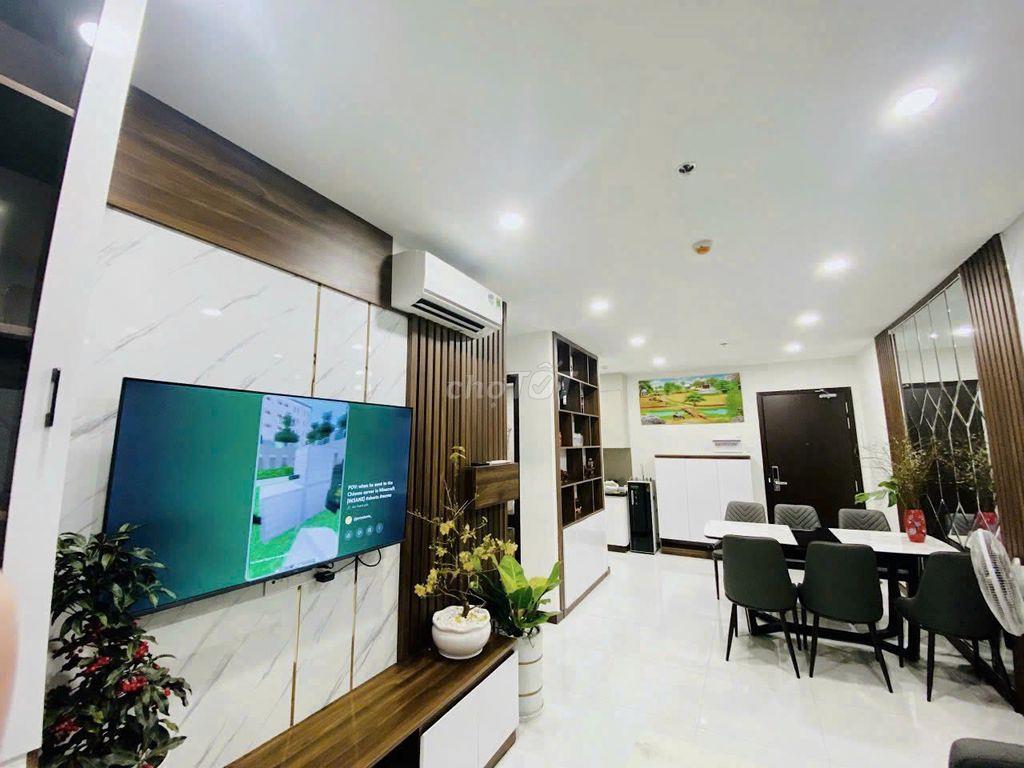 Chủ mới gửi căn 2PN nội thất cao cấp giá rẻ nhất C SkyView TDM