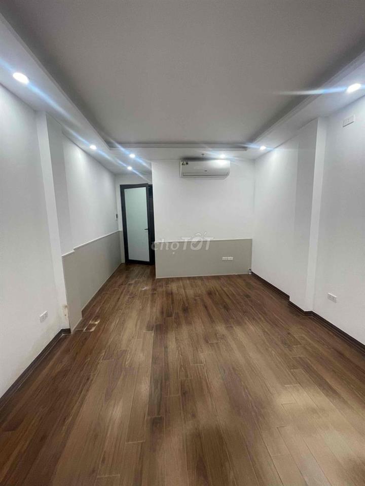 CHO THUÊ VP MẶT PHỐ THIÊN HIỀN - KD SẦM UẤT -1 PHÚT RA BẾN XE MỸ ĐÌNH