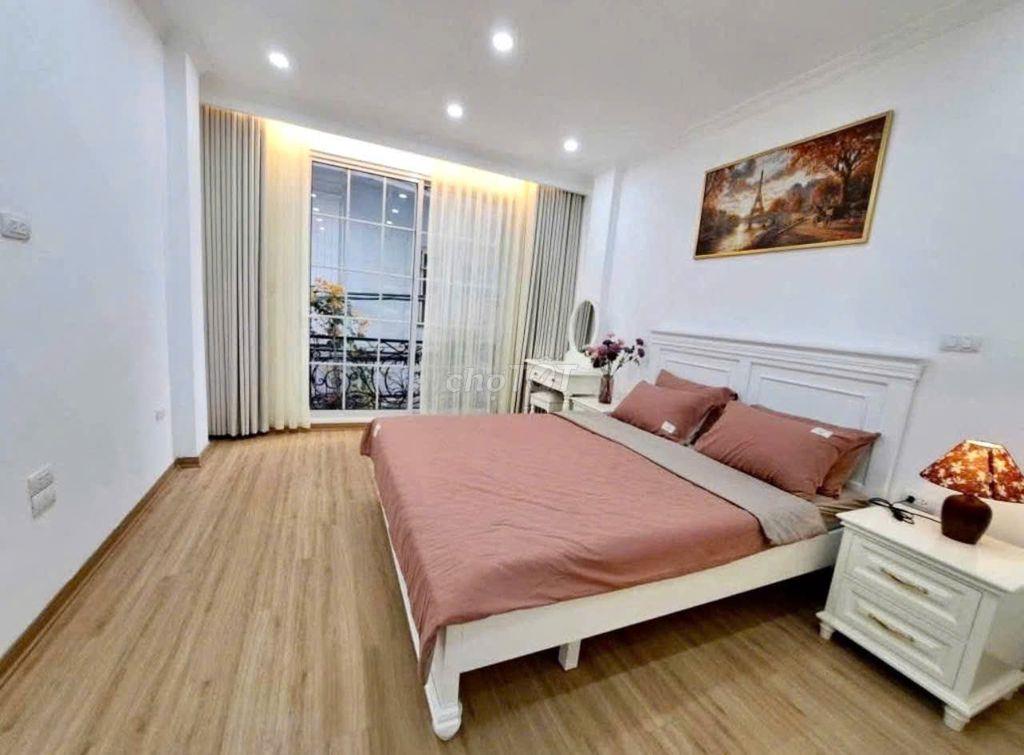TÒA CĂN HỘ ĐỘI CẤN BA ĐÌNH- Ô TÔ VÀO NHÀ-NGÕ THÔNG KINH DOANH