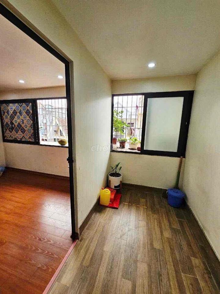 Chính chủ bán căn hộ tập thể chung cư B3