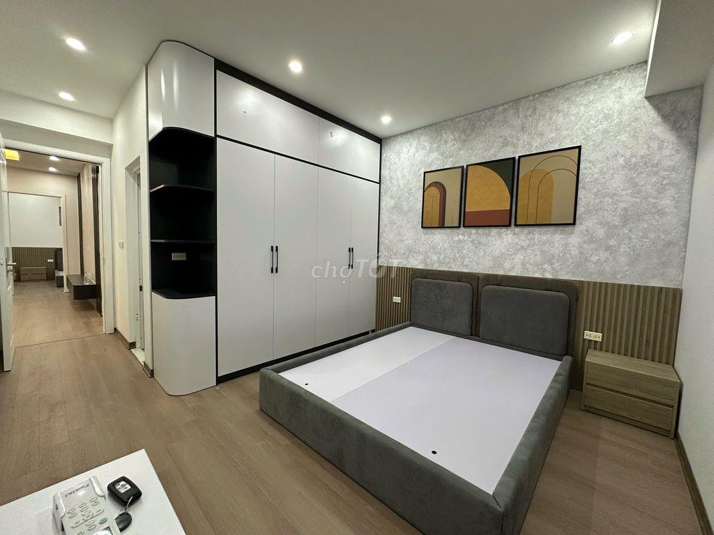 Bán chung cư MIPEC 2 ngủ - 82m2- ô tô - 9,3 tỷ