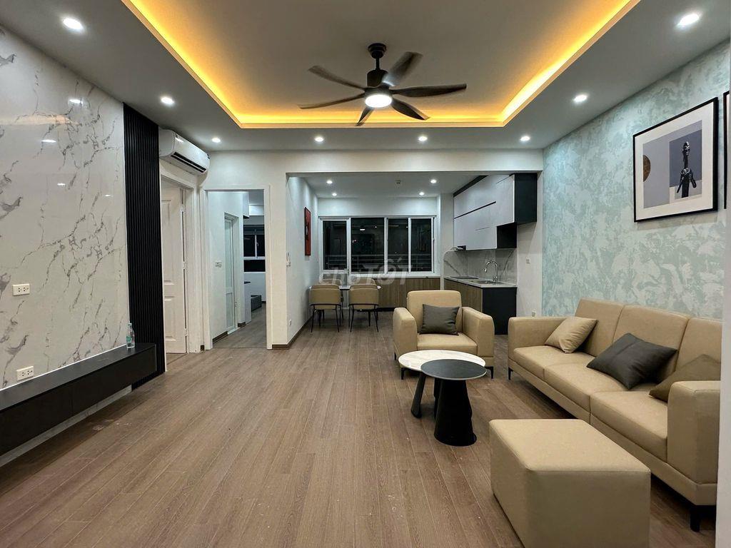 Bán chung cư MIPEC 2 ngủ - 82m2- ô tô - 9,3 tỷ