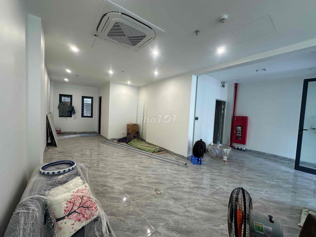 🏡 🏡🏡-  chính chủ cho thuê 👏👏 🏰 - Tầng văn phòng mới 100% 🏡 - Diện tích