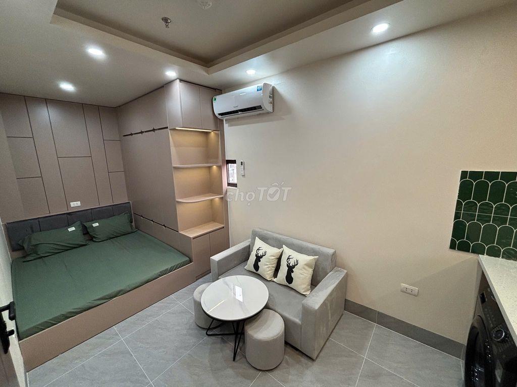 CCMN mới. Ban công. Đủ đồ, Máy giặt riêng. Đẹp như khách sạn 5 sao