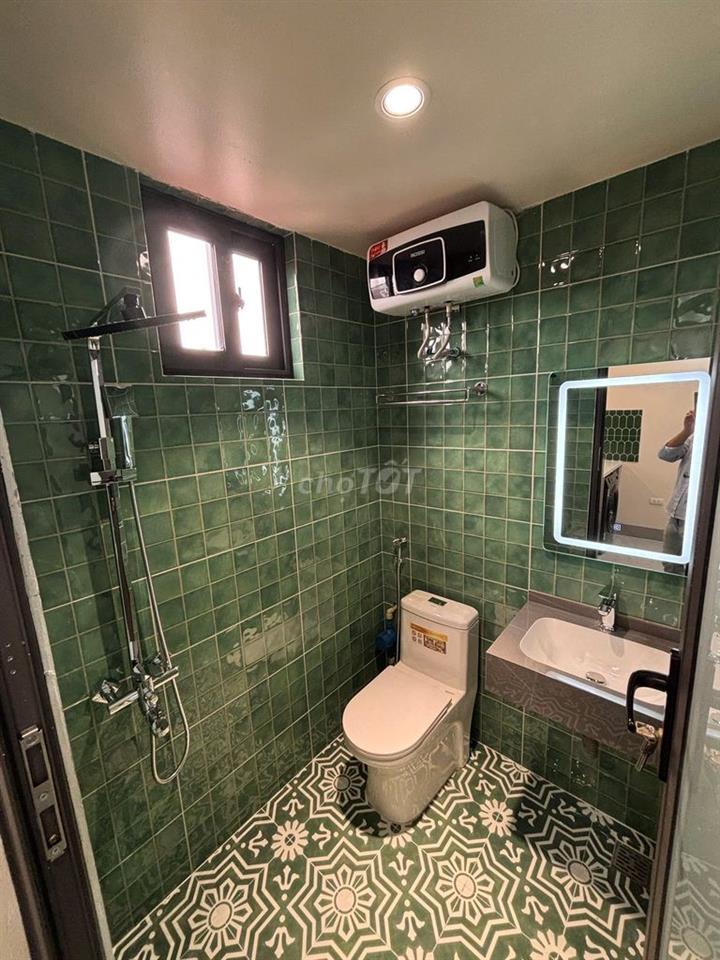 CCMN mới. Ban công. Đủ đồ, Máy giặt riêng. Đẹp như khách sạn 5 sao