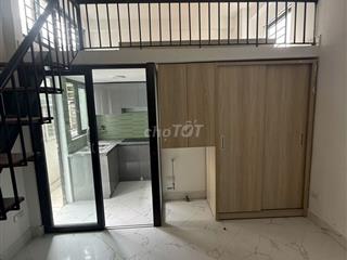 CCMN MỚI. Đủ đồ, Máy giặt riêng, Bếp tách riêng. Gần Bách Kinh Xây