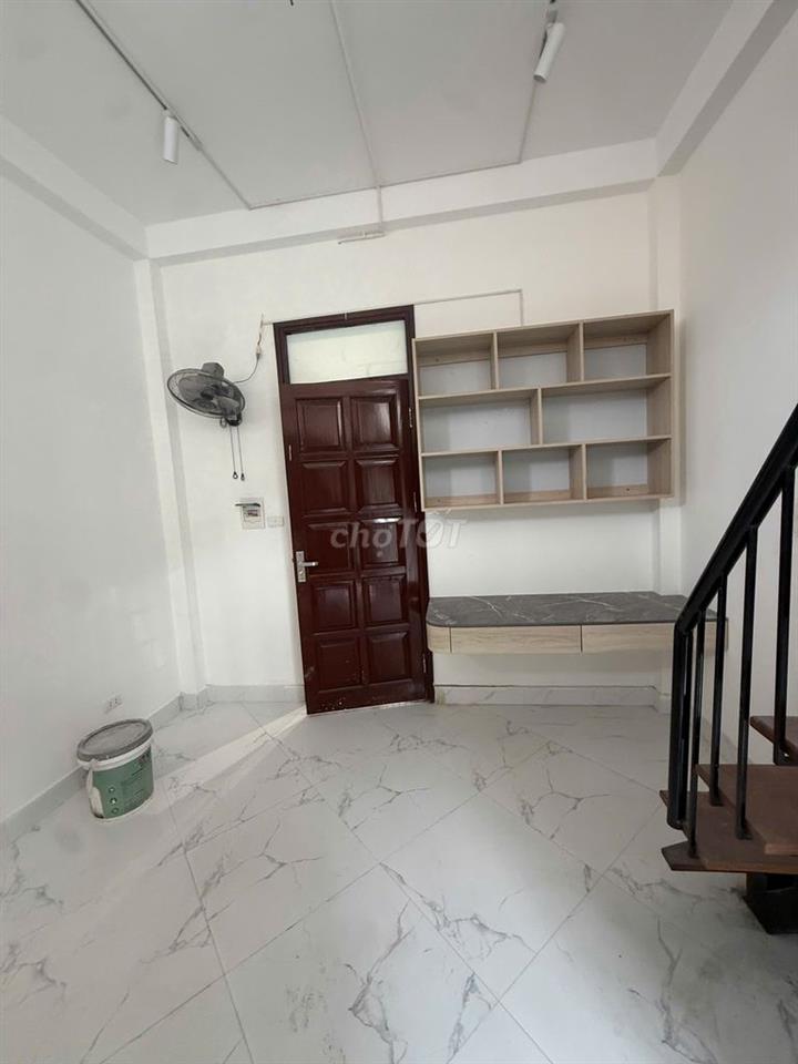 CCMN MỚI. Đủ đồ, Máy giặt riêng, Bếp tách riêng. Gần Bách Kinh Xây