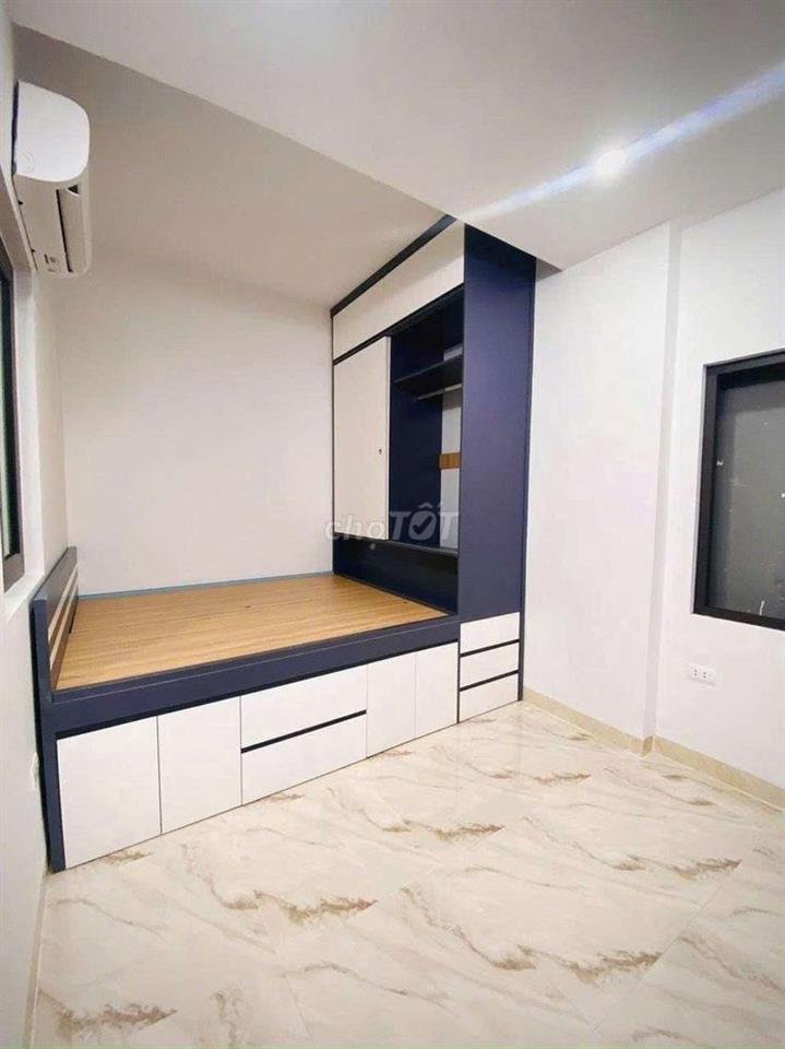 Cho thuê phòng Mới, đủ đồ giá 3tr2. PCCC đầy đủ. Ngõ ô tô 201 Tựu Liệt