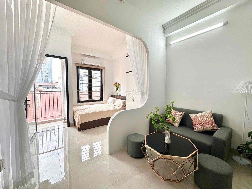ĐỐI DIỆN ĐH  THƯƠNG MẠI  CĂN HỘ 1N1K FULL ĐỒ BAN CÔNG THOÁNG