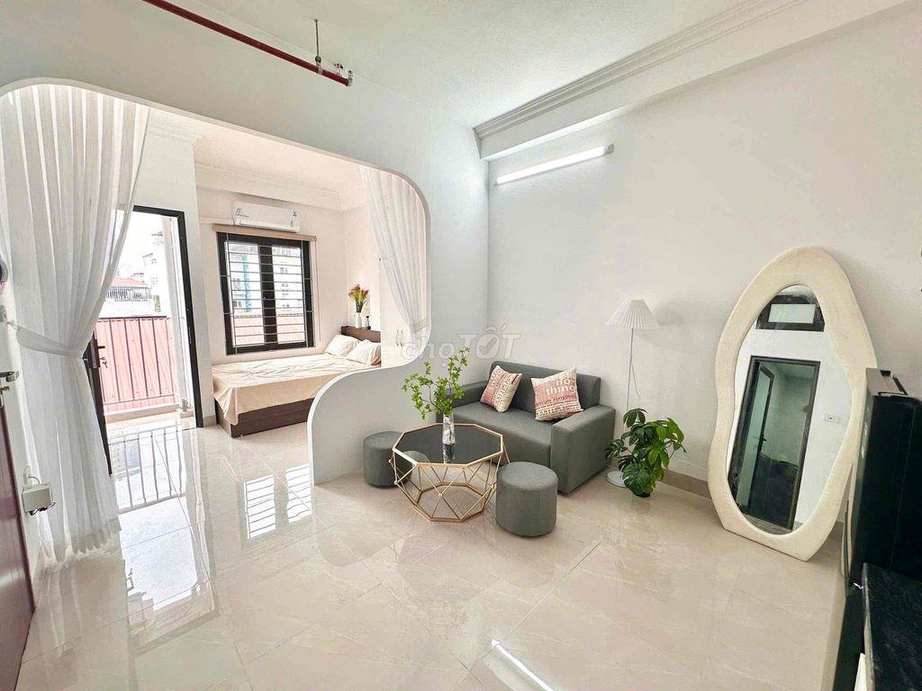 ĐỐI DIỆN ĐH  THƯƠNG MẠI  CĂN HỘ 1N1K FULL ĐỒ BAN CÔNG THOÁNG