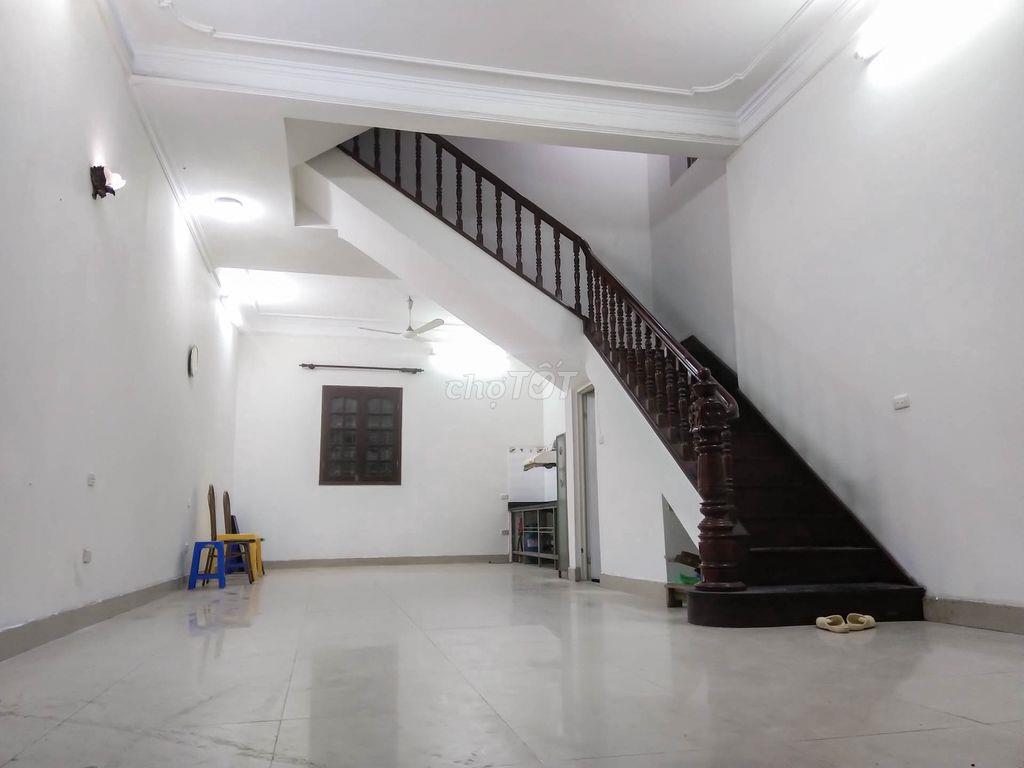 Chính chủ 60m2, MT 5m, ngã tư Khuất Duy Tiến+TDH, ga Metro,BigC,Vincom