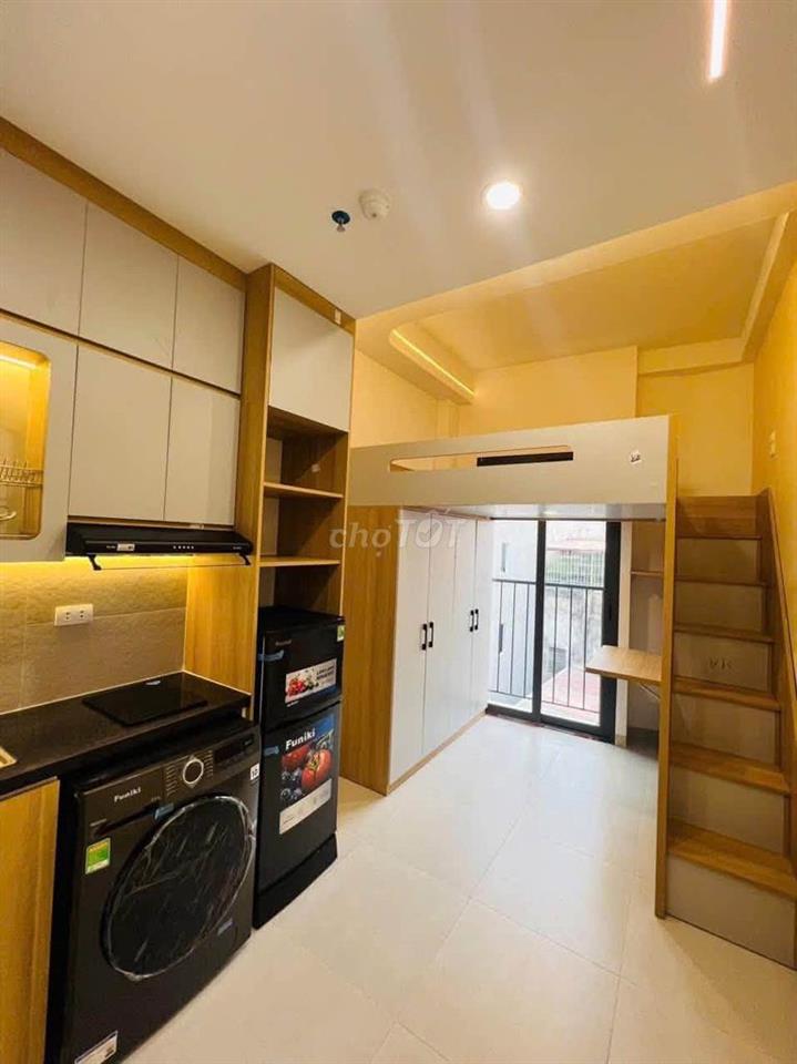 CHỦ NGỘP BANK CẦN BÁN CĂN DÒNG TIỀN 7 TẦNG , THANG MÁY , GẦN PHỐ